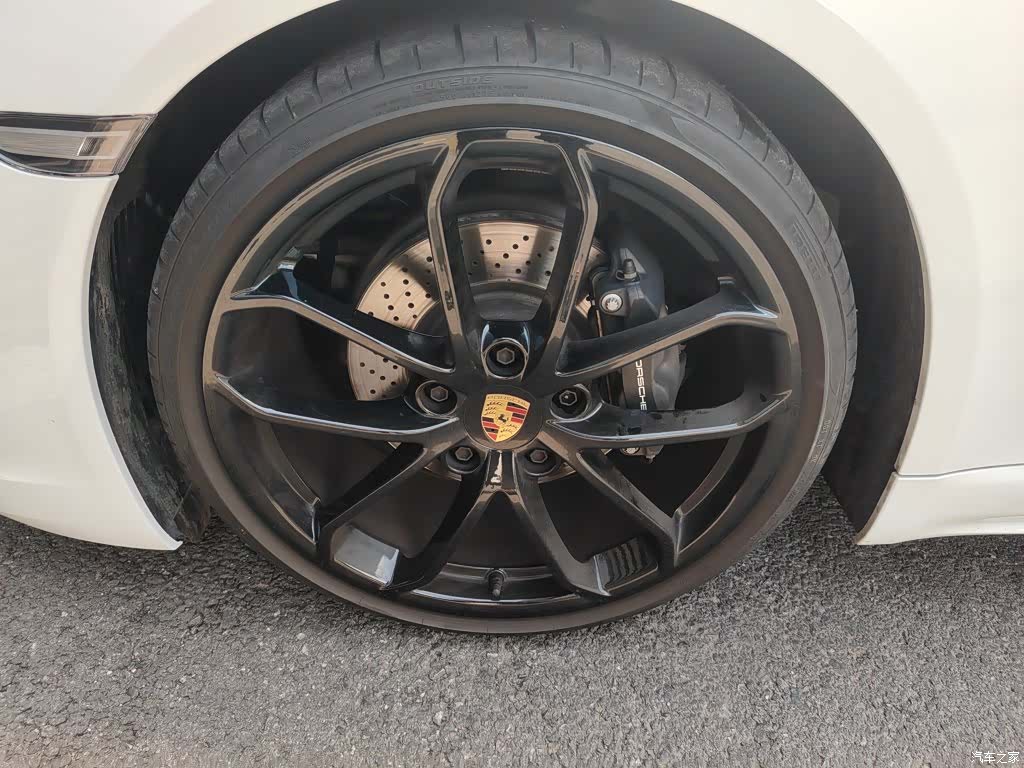 Porsche Cayman, 2025 11