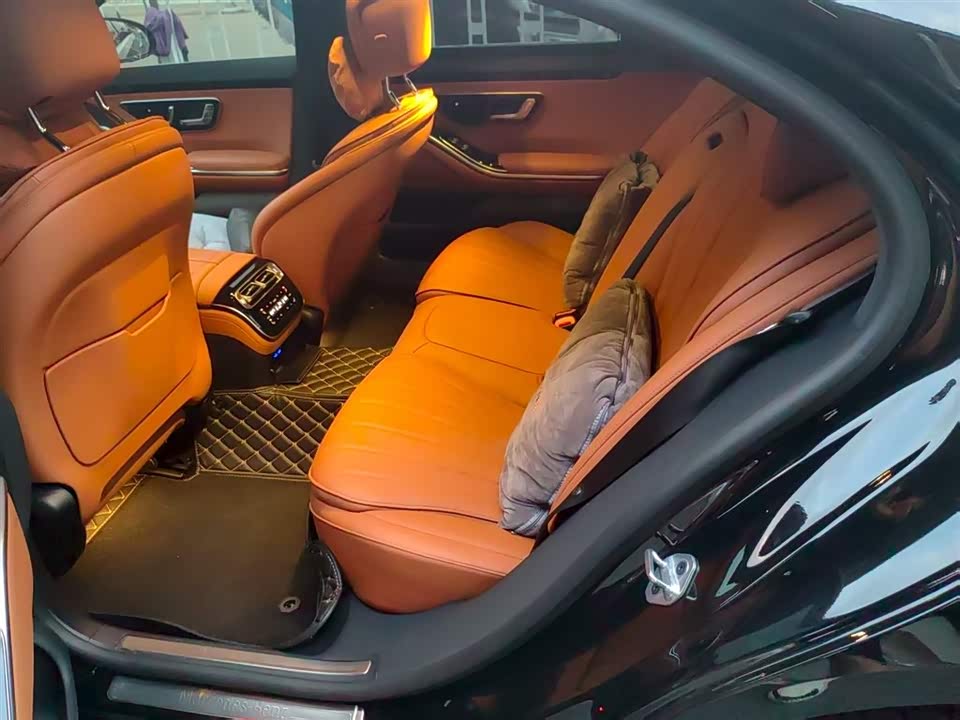 Mercedes-Benz S-class Mercedes-Benz S-class