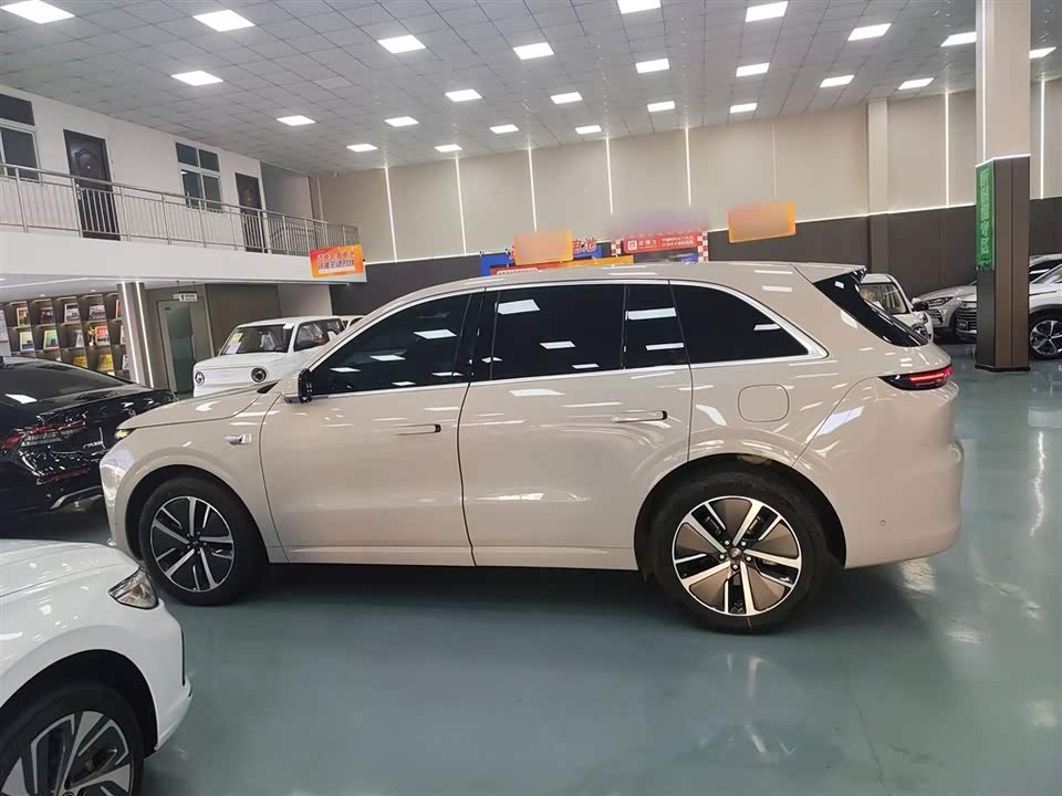 Li Auto Ideal L6