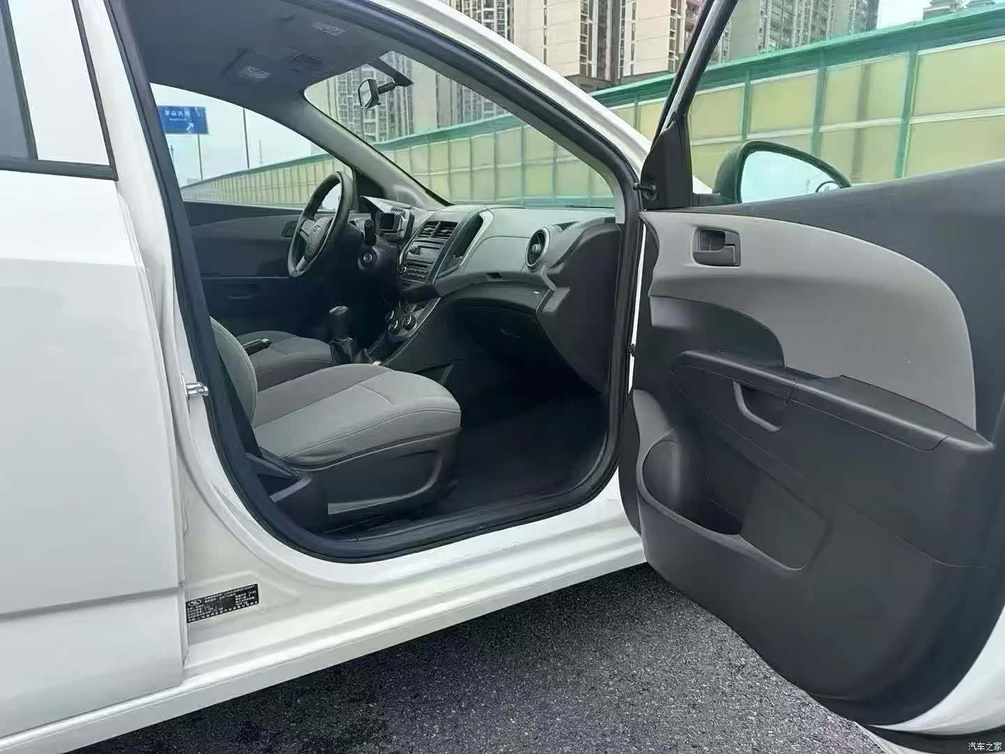 Chevrolet SL, 2013 6