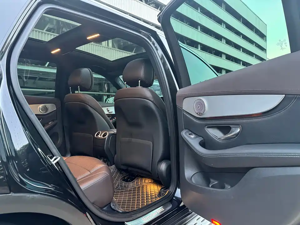 Mercedes-Benz GLC Mercedes-Benz GLC