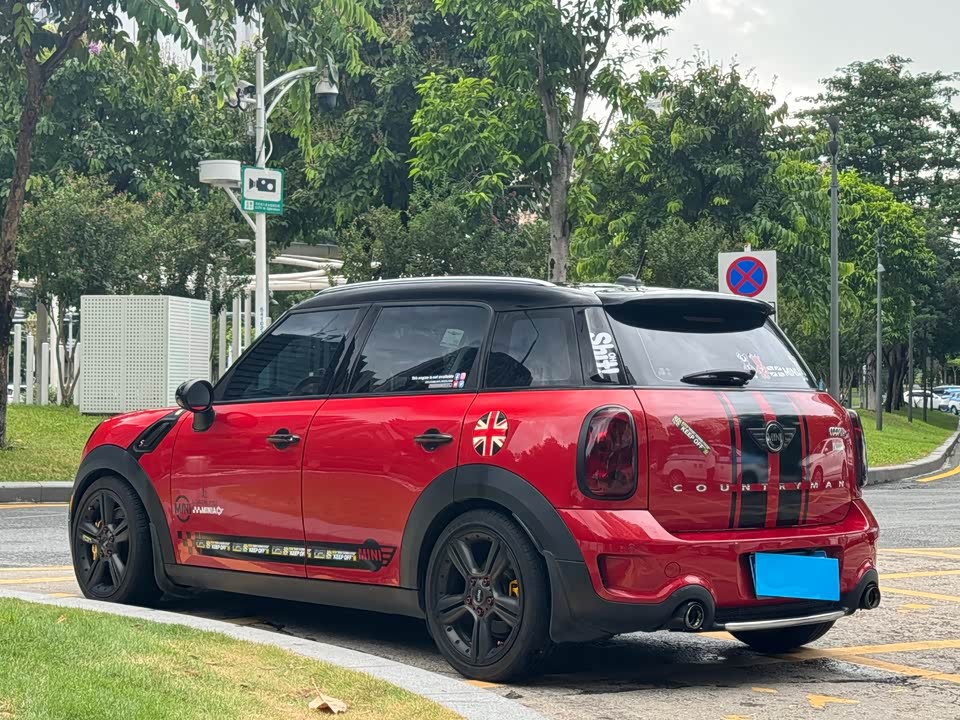 MINI COUNTRYMAN