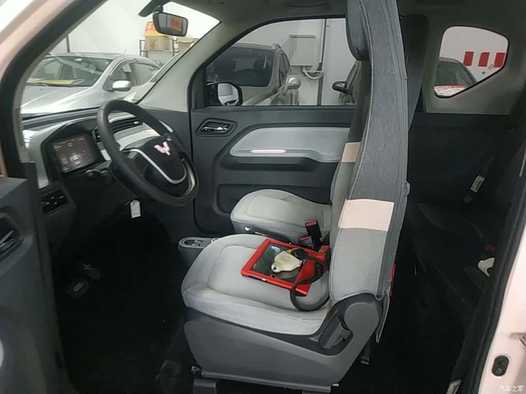 Wuling MINIEV, 2021 15