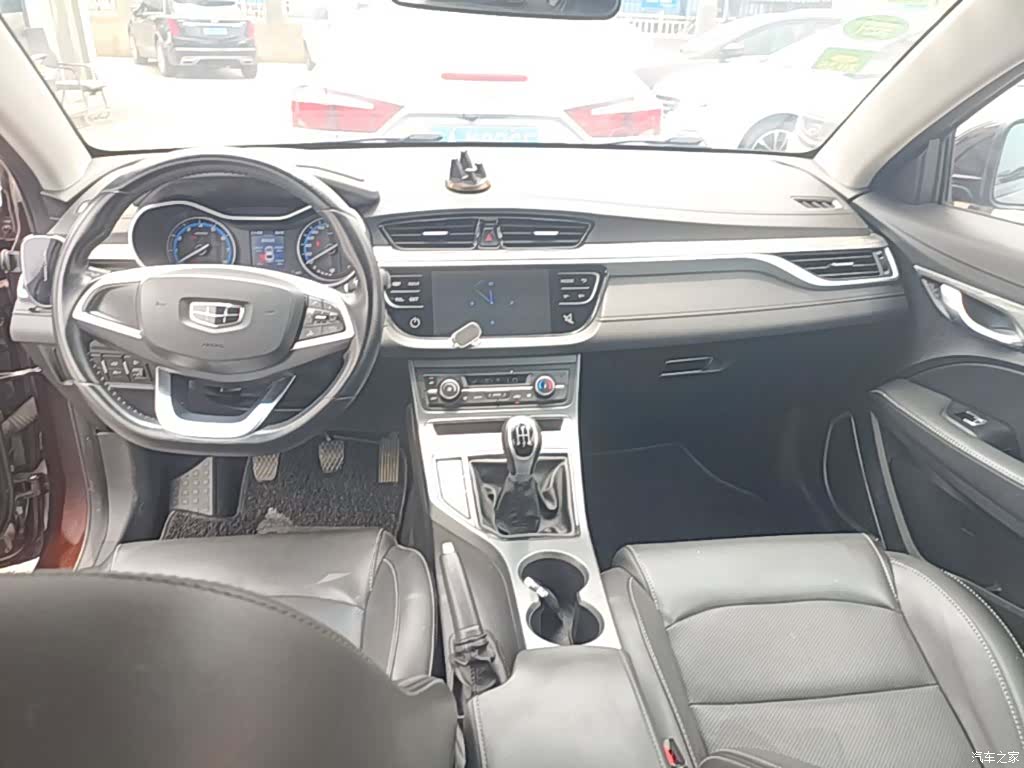 Geely Emgrand, 2019 10