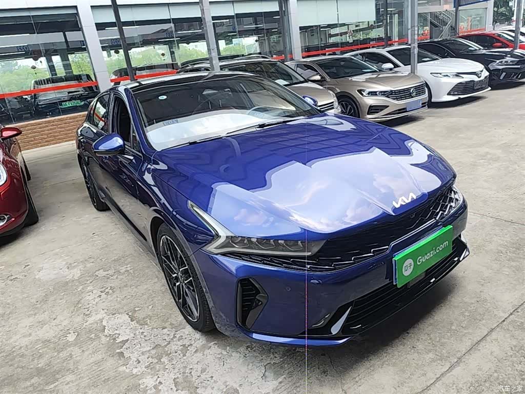 Kia K5, 2022 4