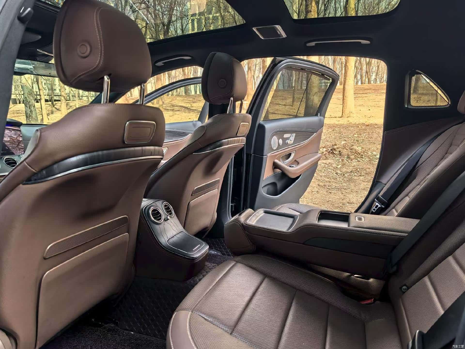 Mercedes-Benz E-Class, 2021 4