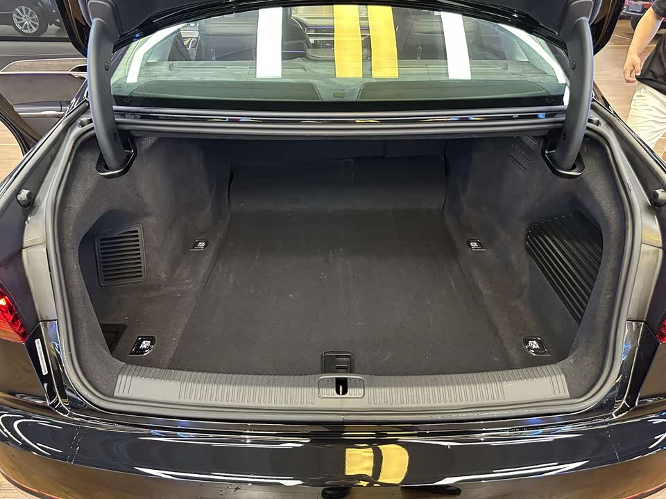 Audi A8 Audi A8