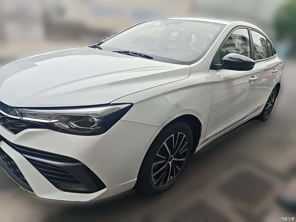Roewe i5, 2022 2
