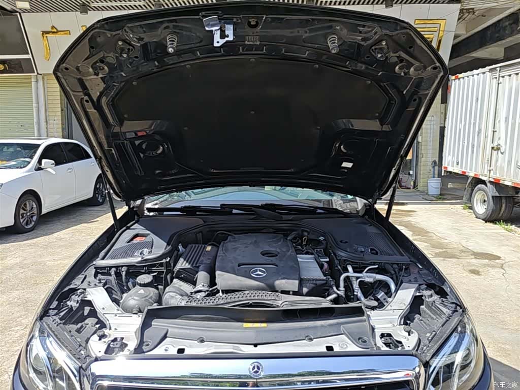 Mercedes-Benz E-Class, 2017 20