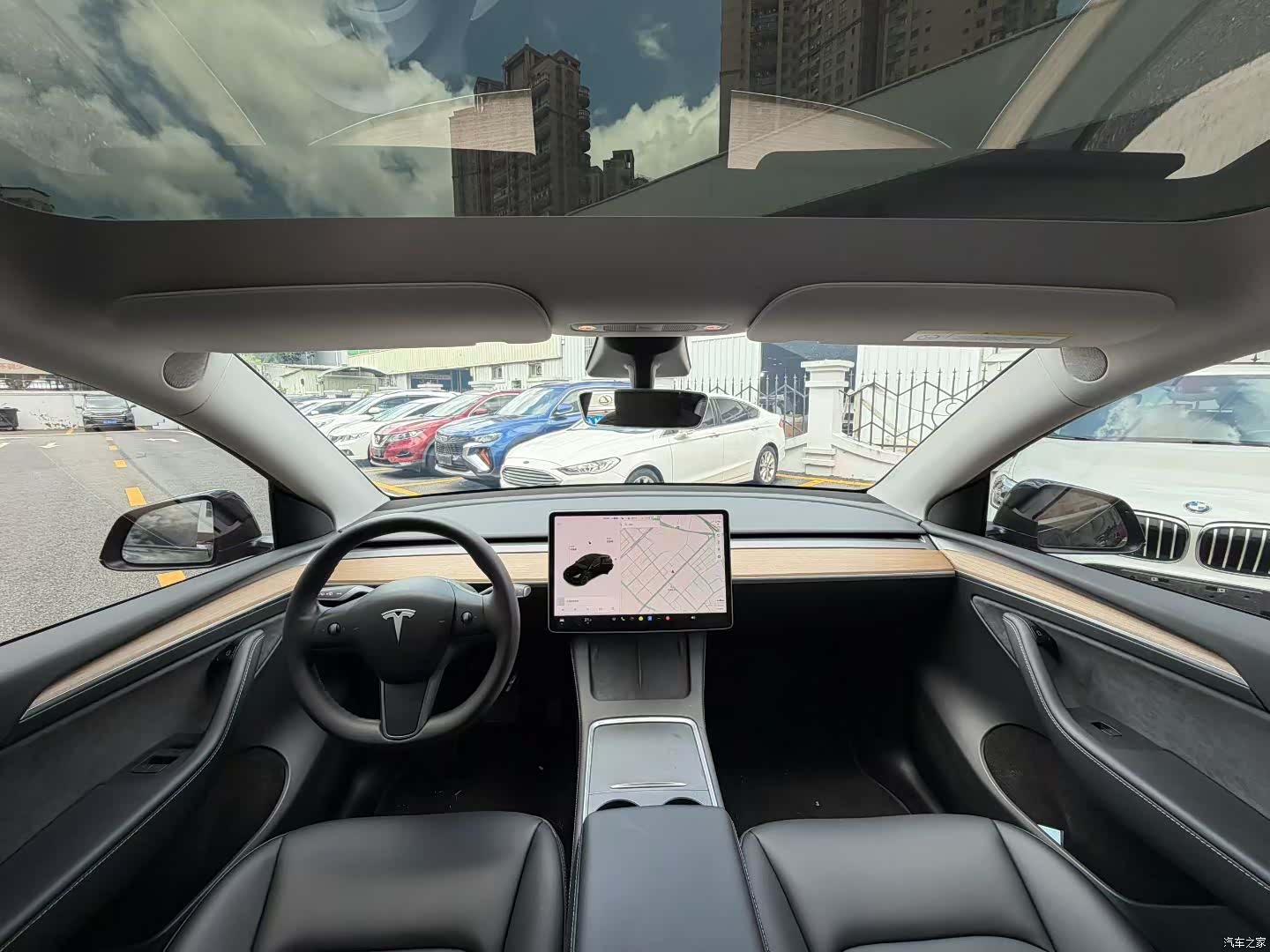 Tesla Model Y, 2021 17
