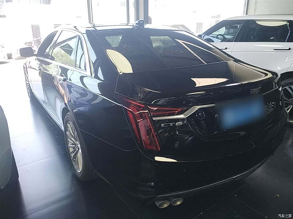 Cadillac CT6, 2023 все фото