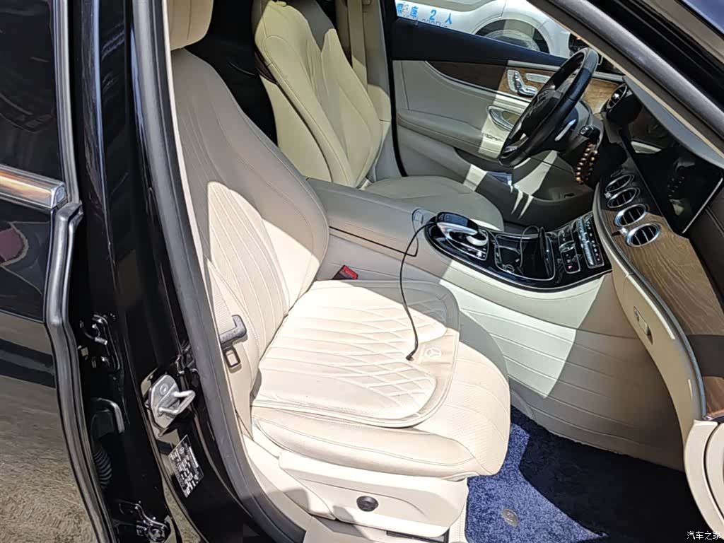 Mercedes-Benz E-Class, 2017 25
