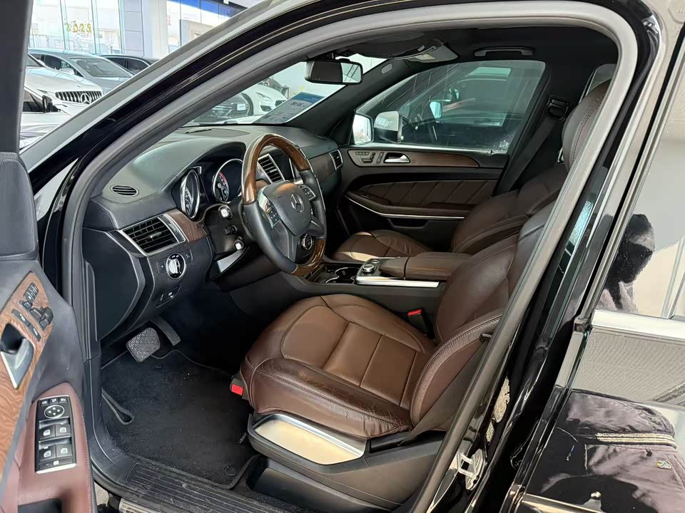 Mercedes-Benz GL grade