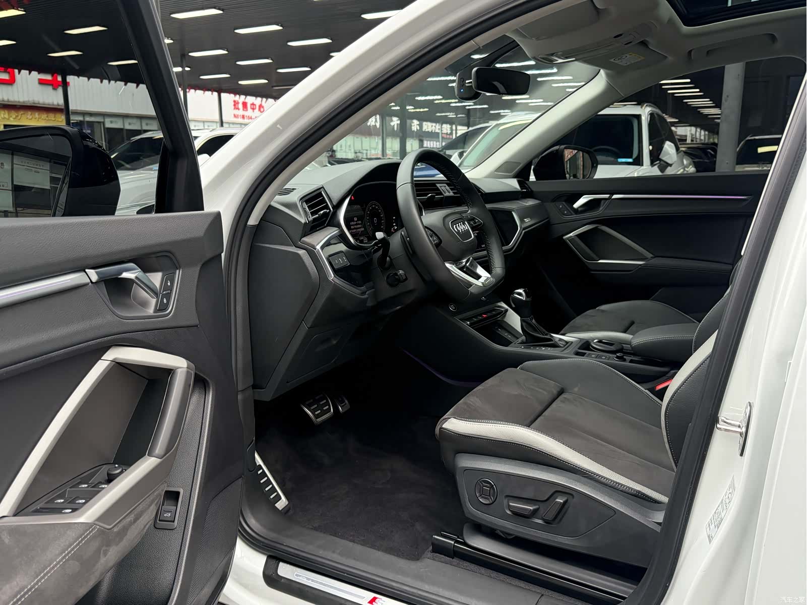 Audi Q3, 2023 7