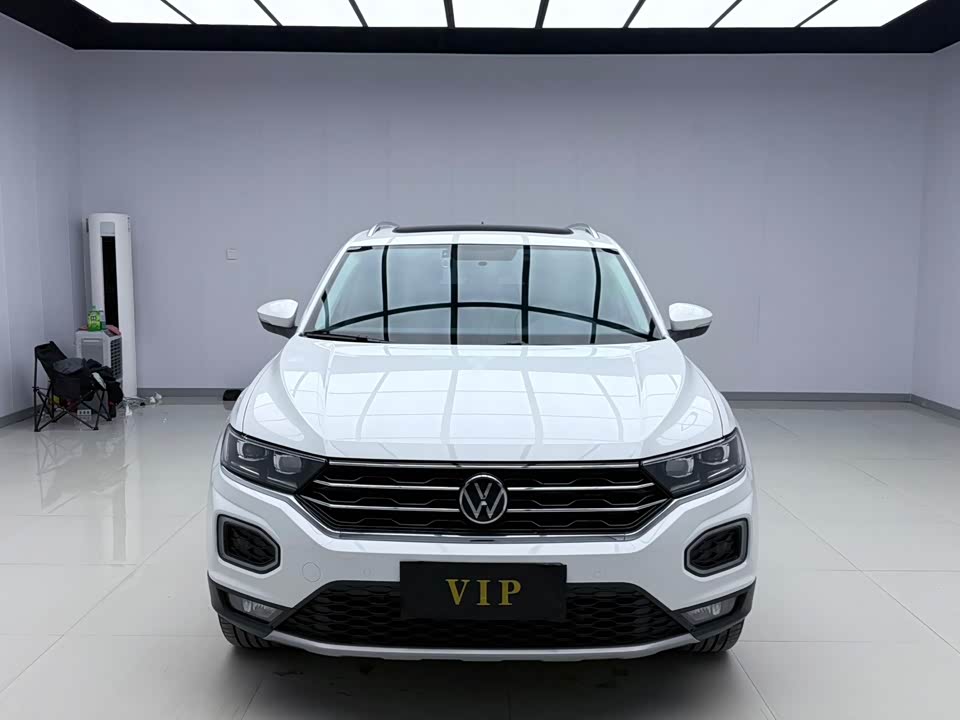 Volkswagen T-ROC exploring Songs
