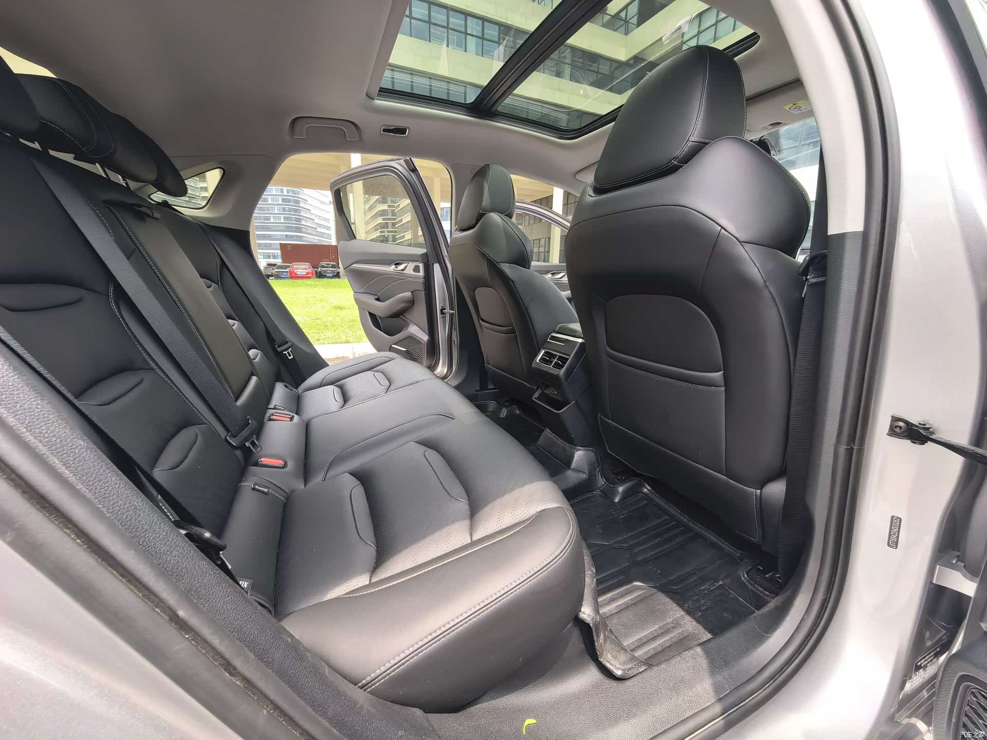 Geely Preface, 2022 8