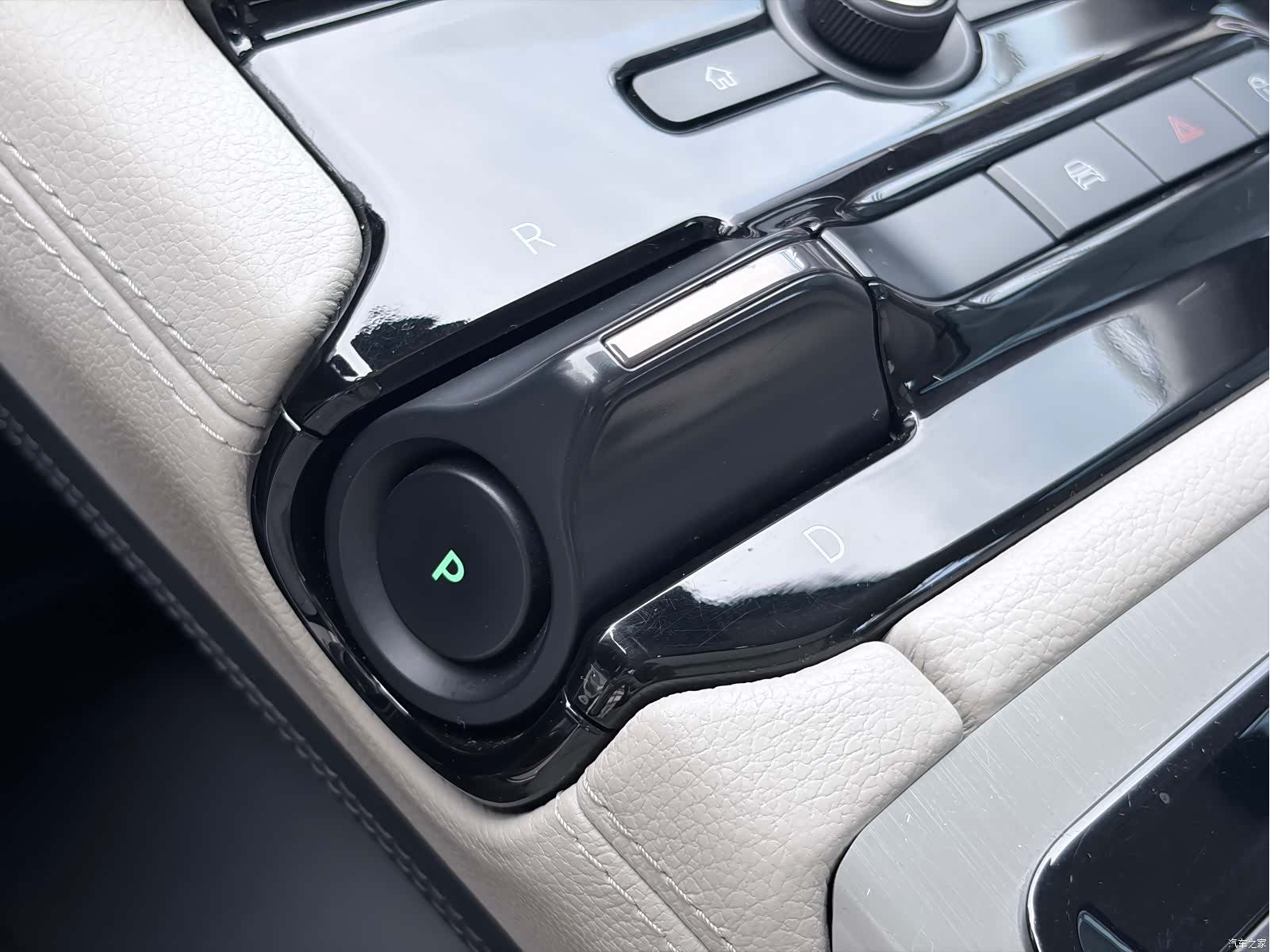 NIO ES8, 2019 21