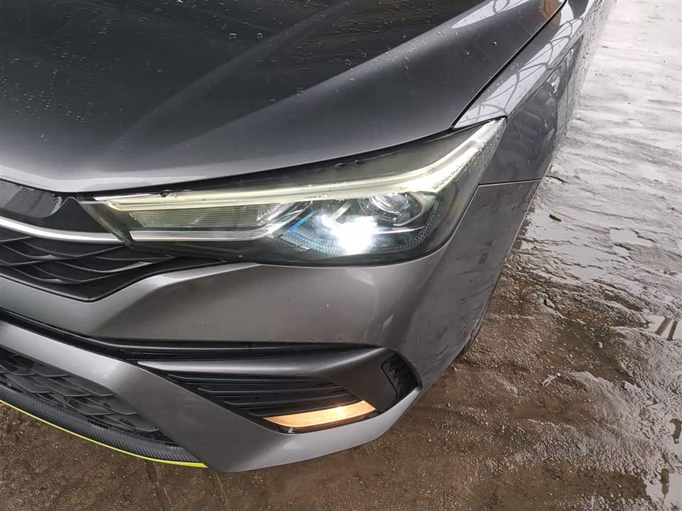 Roewe i5 Roewe i5