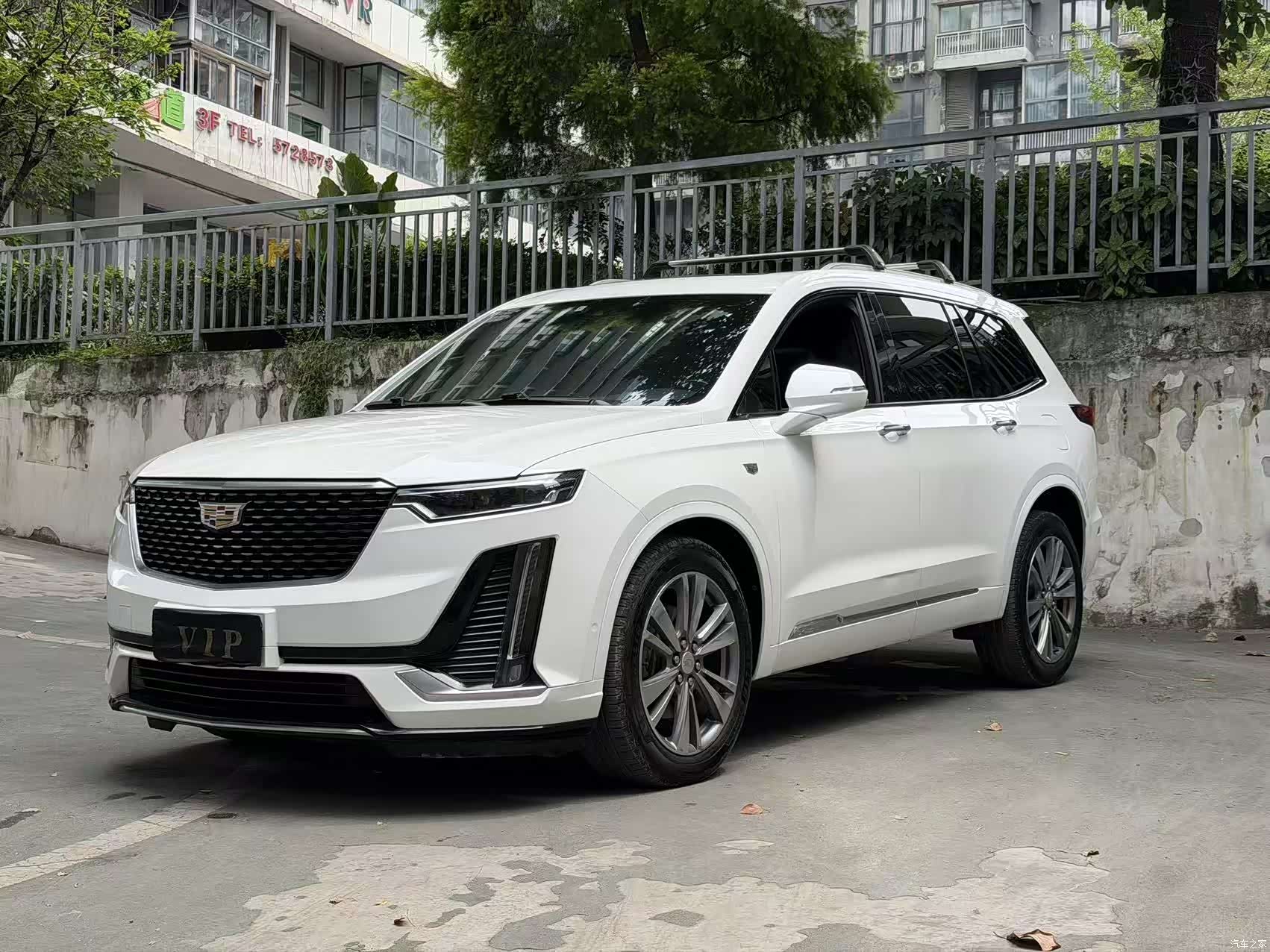 Cadillac XT6