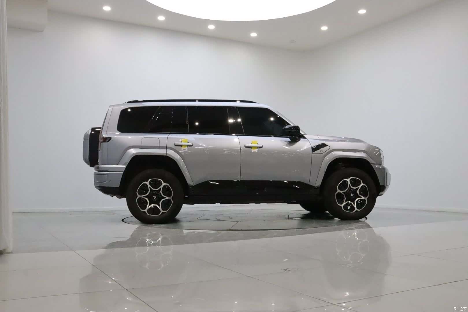 Mengshi M817, 2025 8
