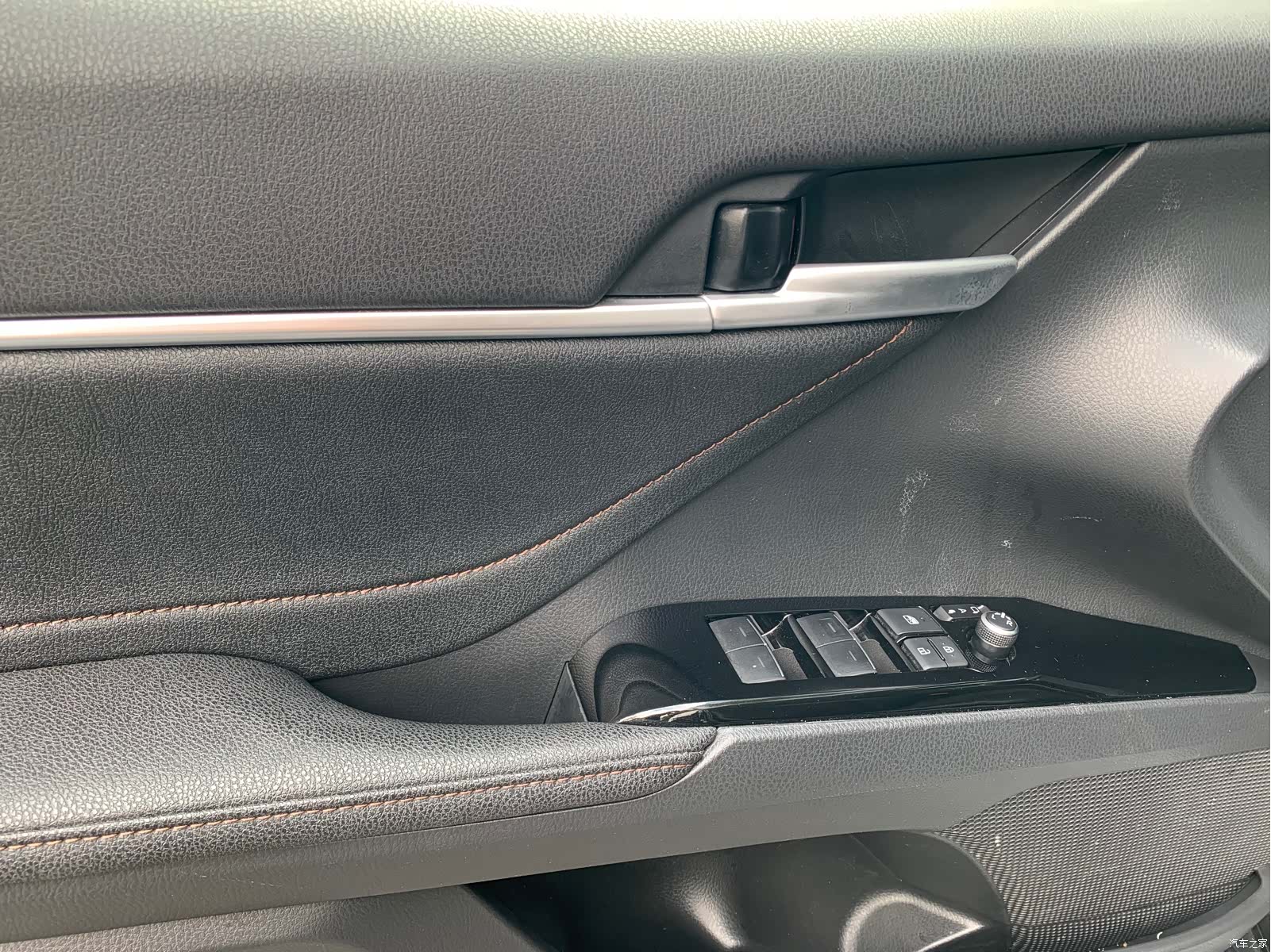 Toyota Camry, 2023 12