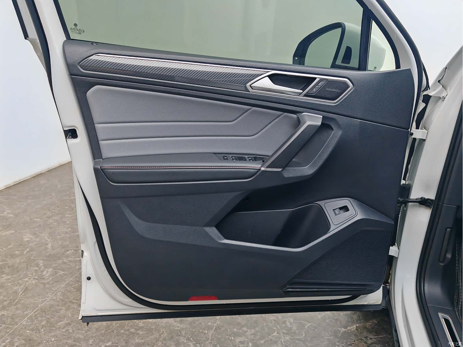 Volkswagen Tiguan L, 2022 19