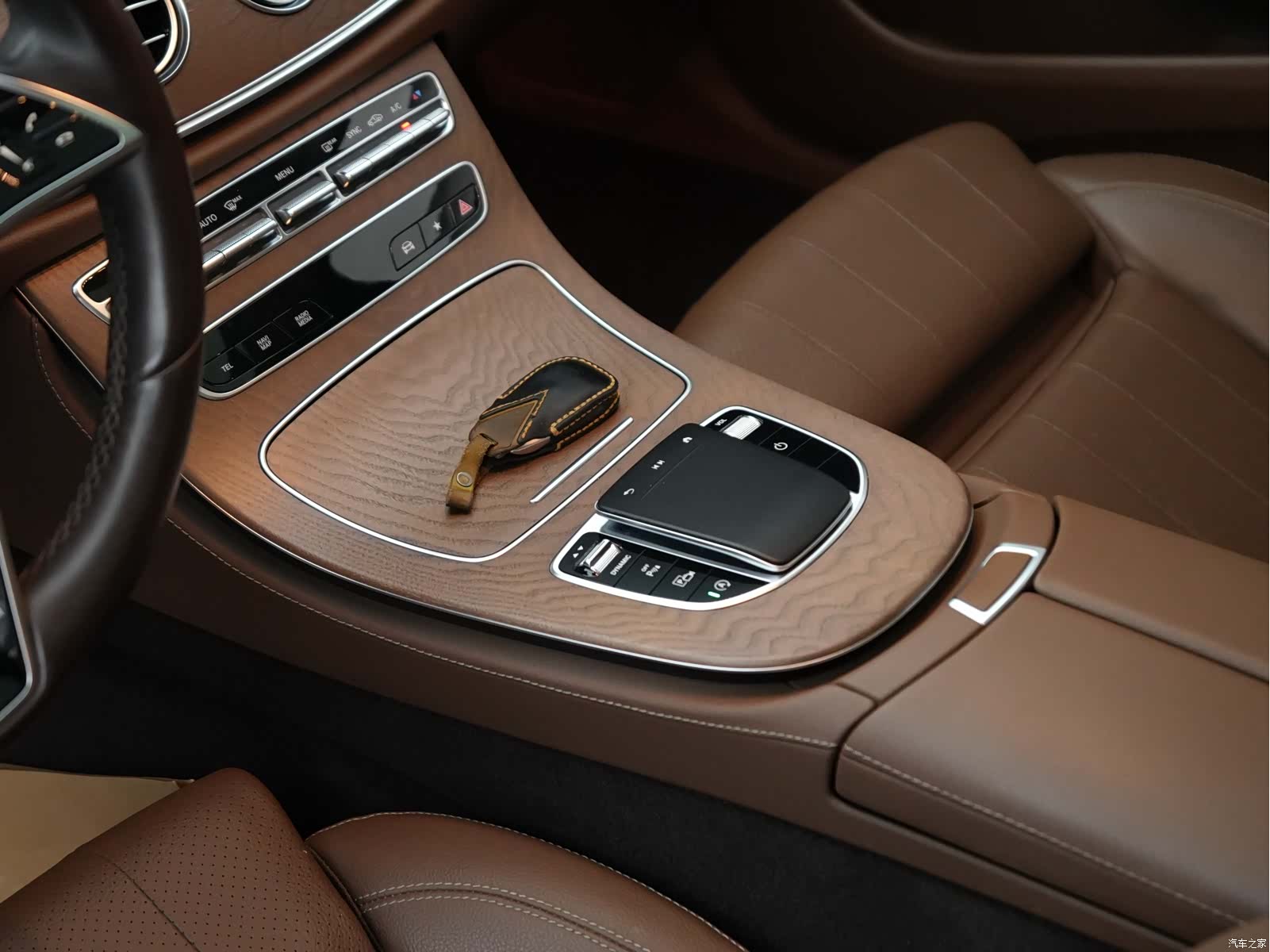 Mercedes-Benz E-Class, 2022 15
