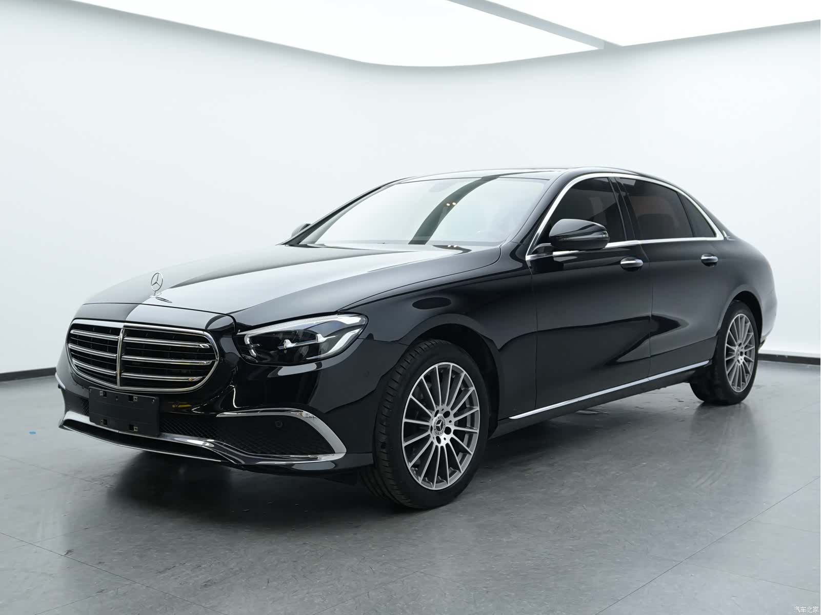 Mercedes-Benz E-Class, 2022 1