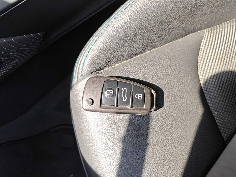 Audi Q2L Audi Q2L