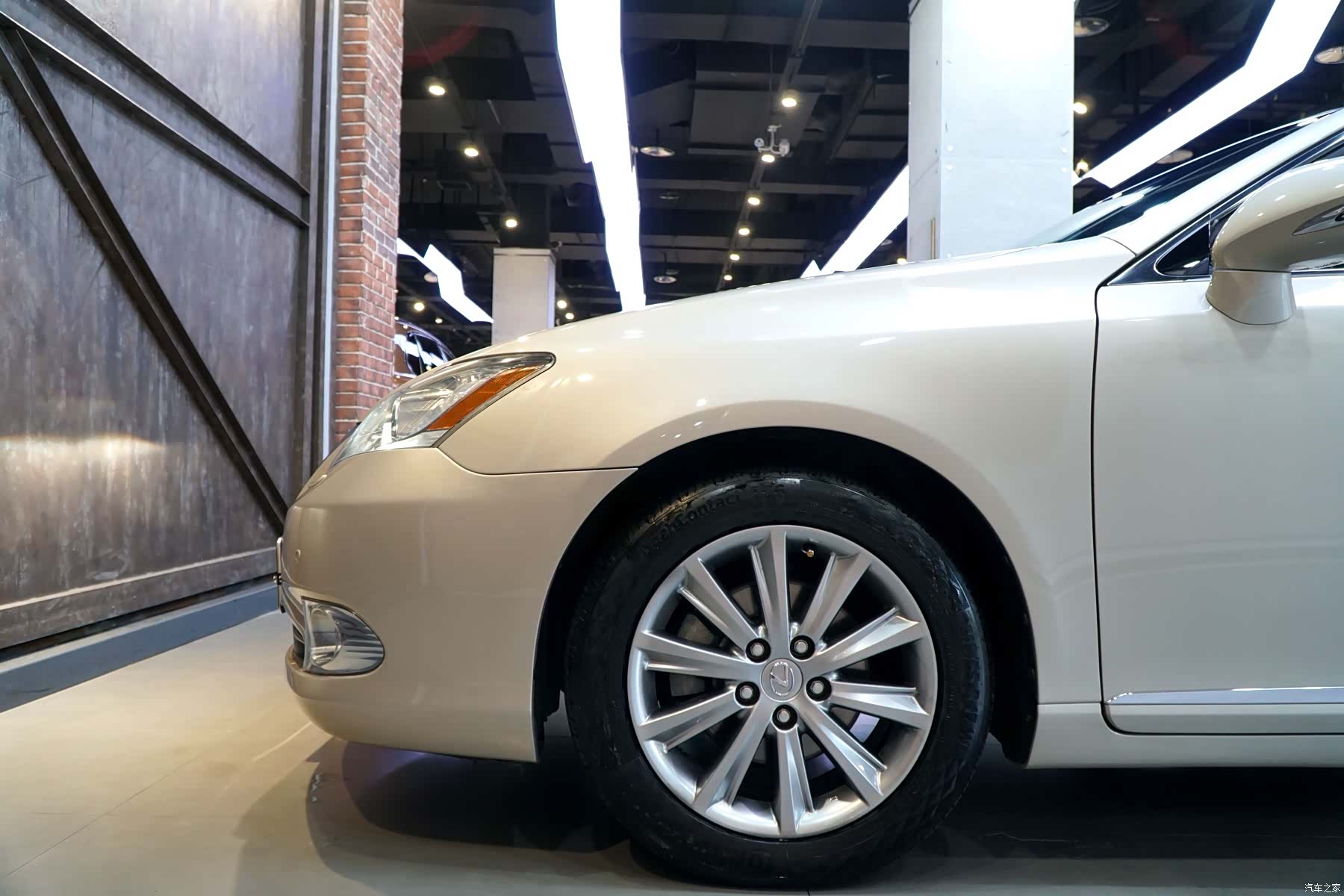 Lexus ES, 2012 6