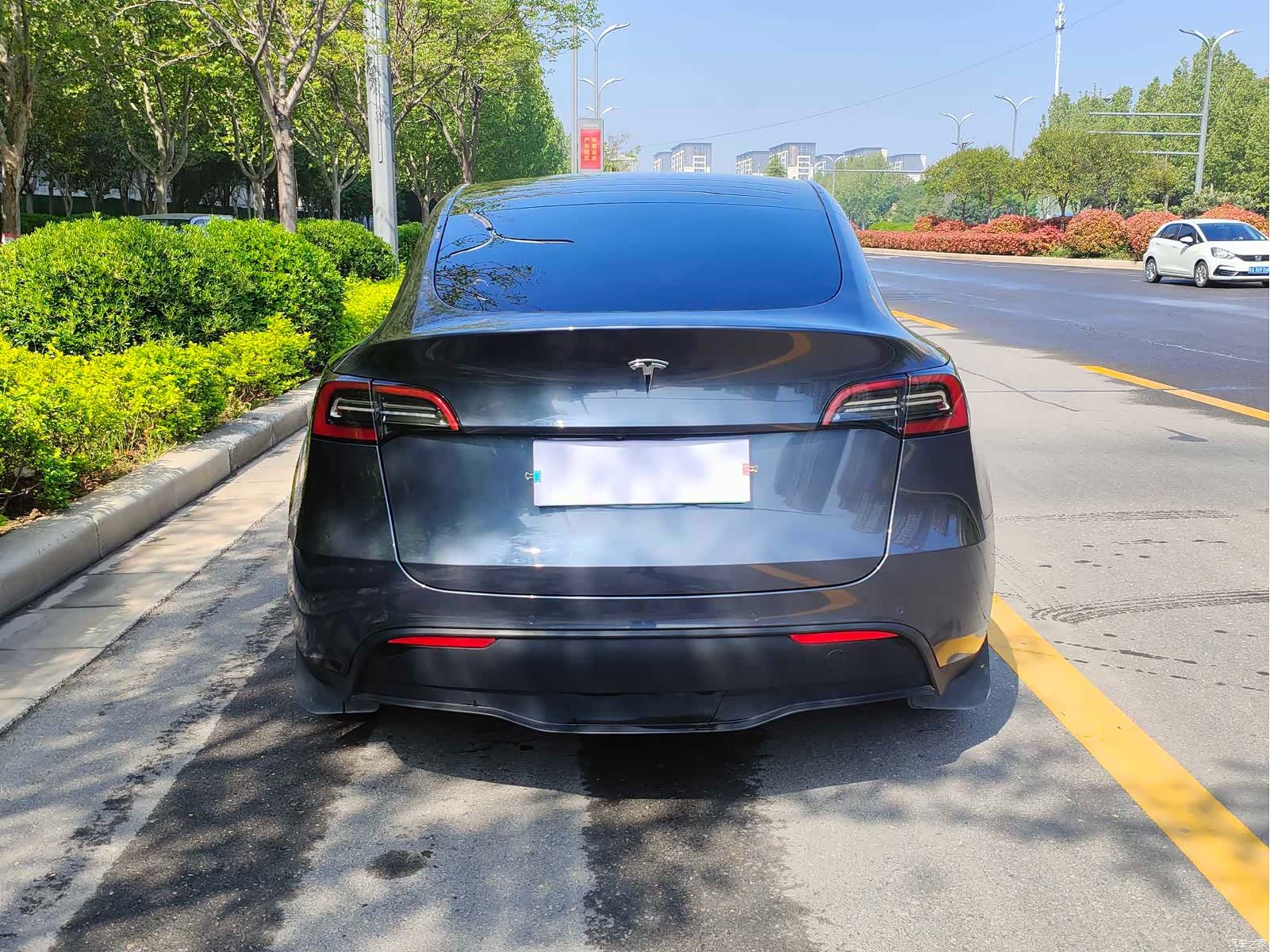 Tesla Model Y, 2022 7