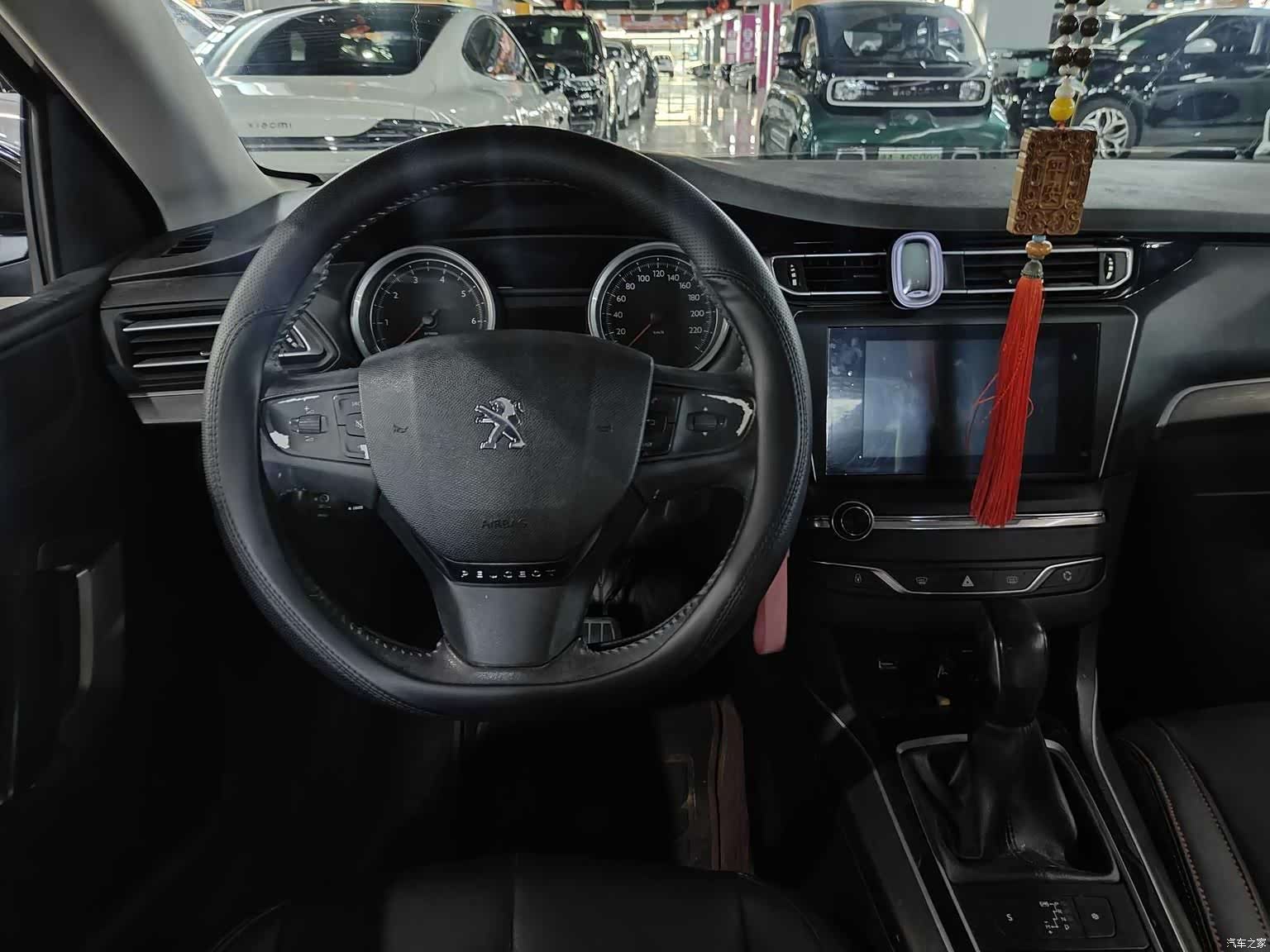 Peugeot 408, 2015 6