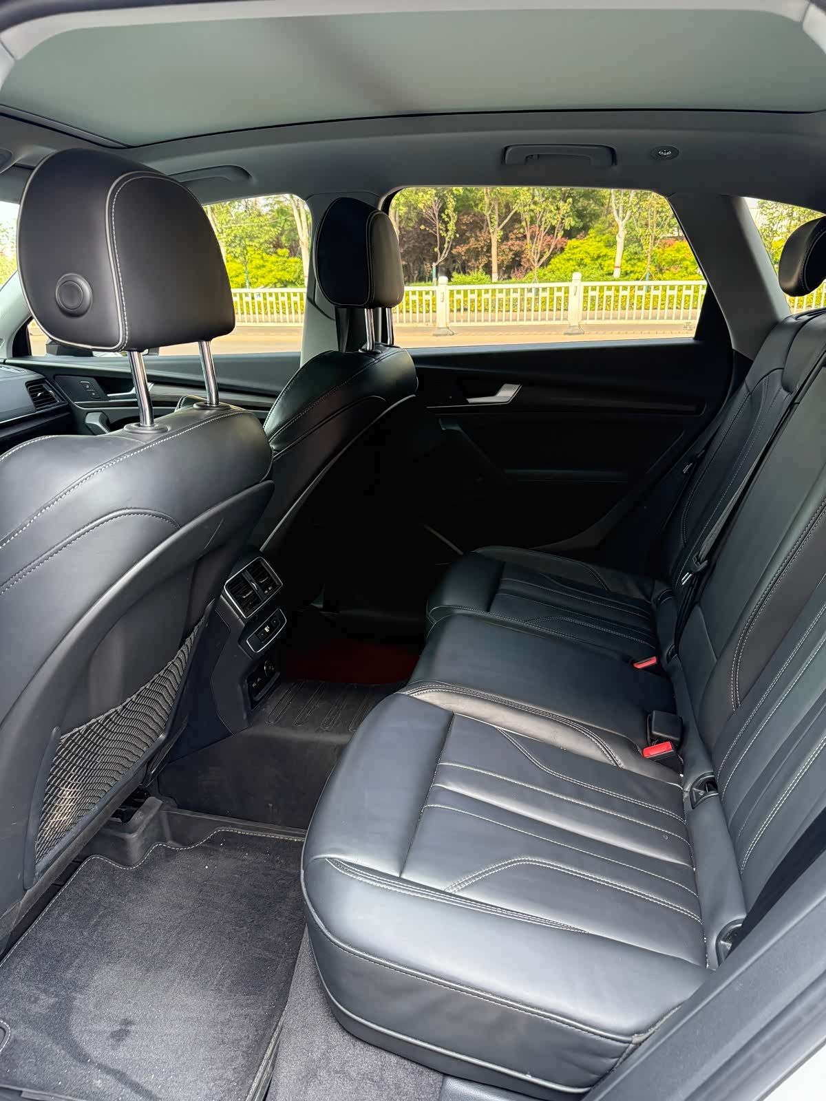 Audi Q5L, 2021 10