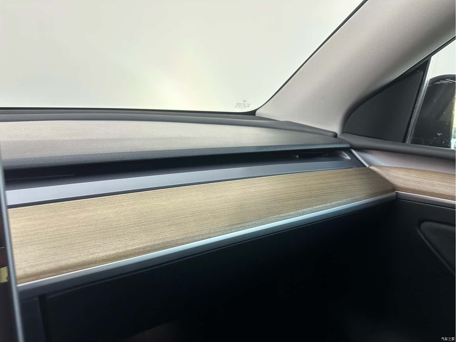 Tesla Model Y, 2021 11
