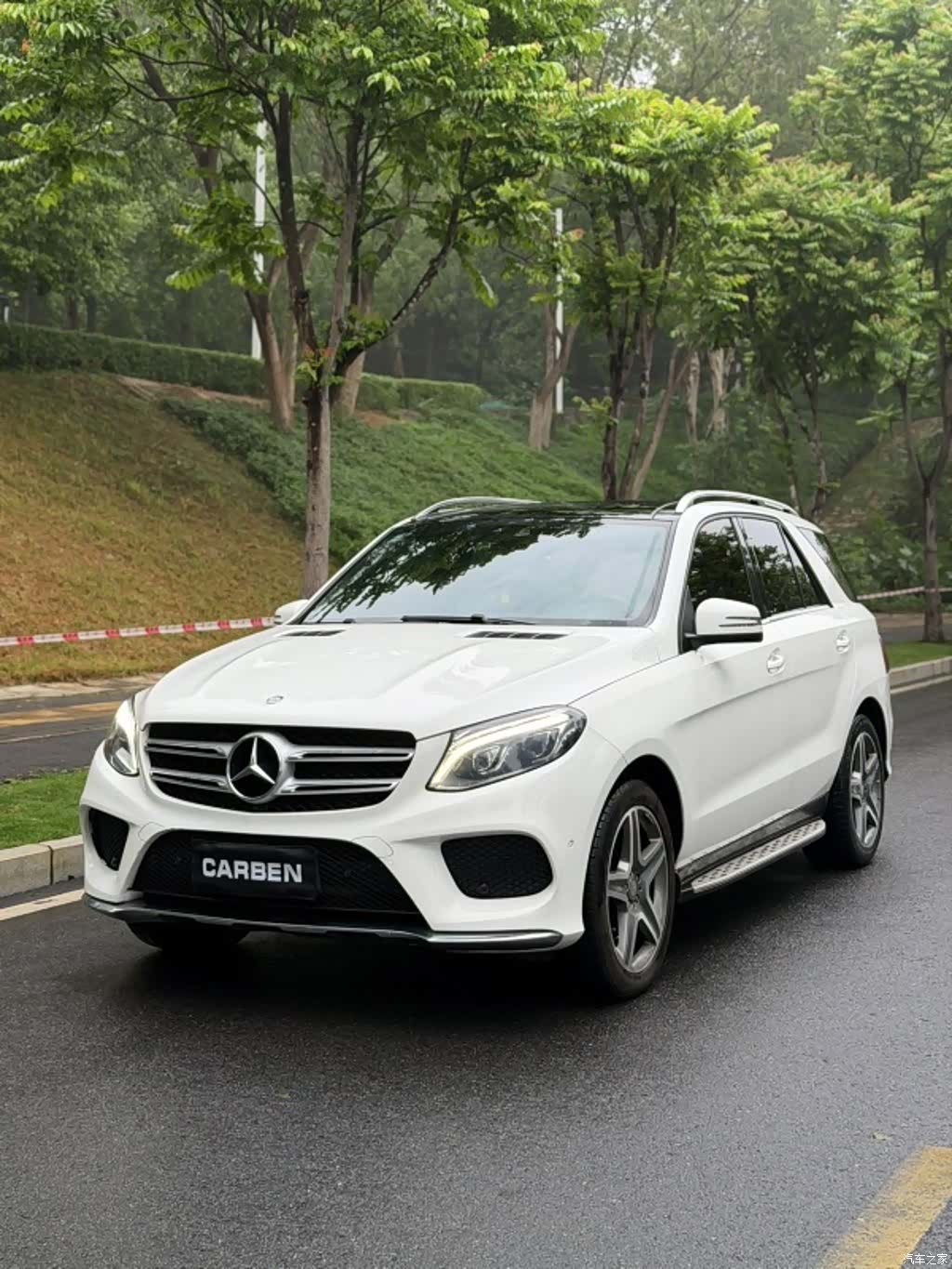Mercedes-Benz GLE, 2016 1