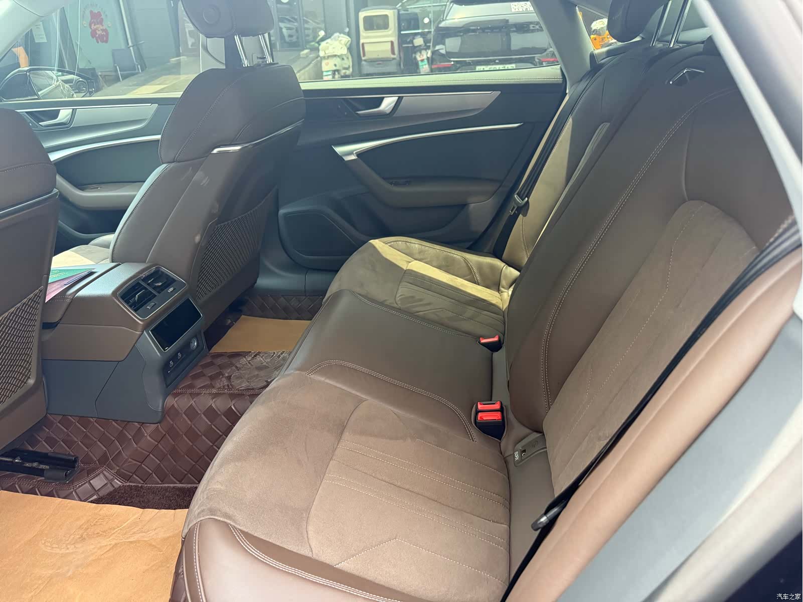 Audi A7L, 2024 6