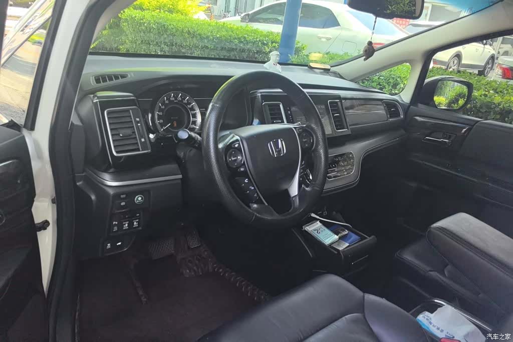 Honda Elysion, 2018 12