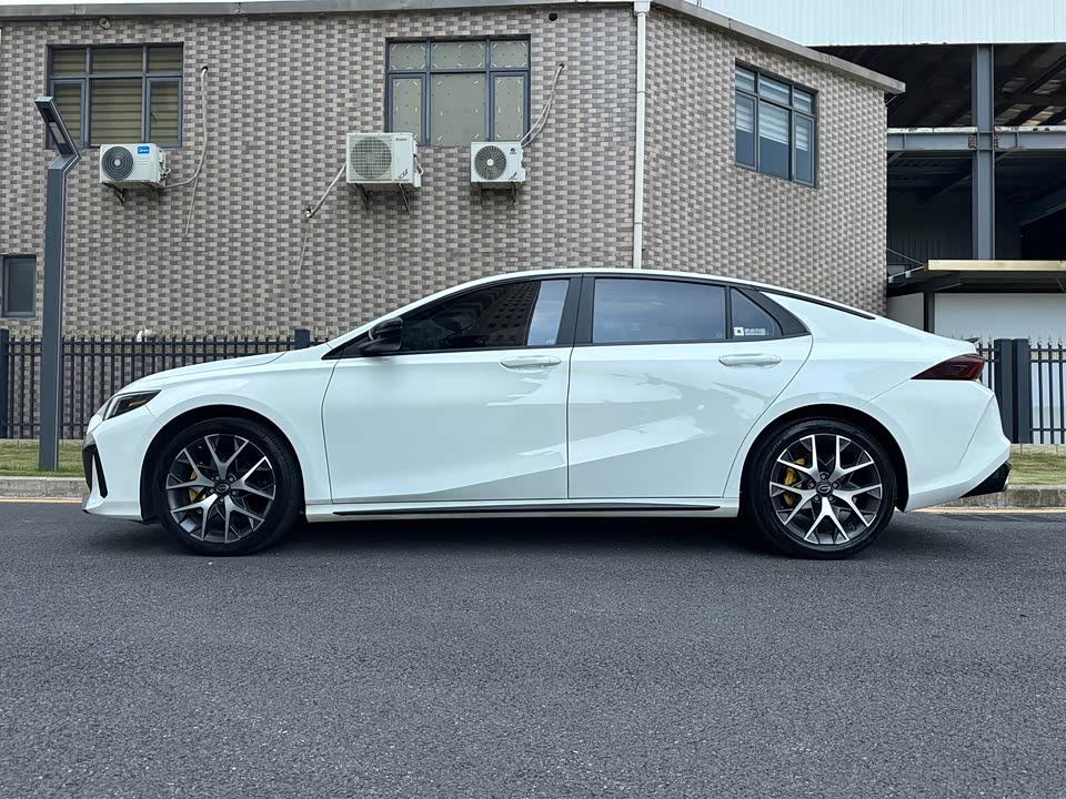 Trumpchi Shadow Leopard
