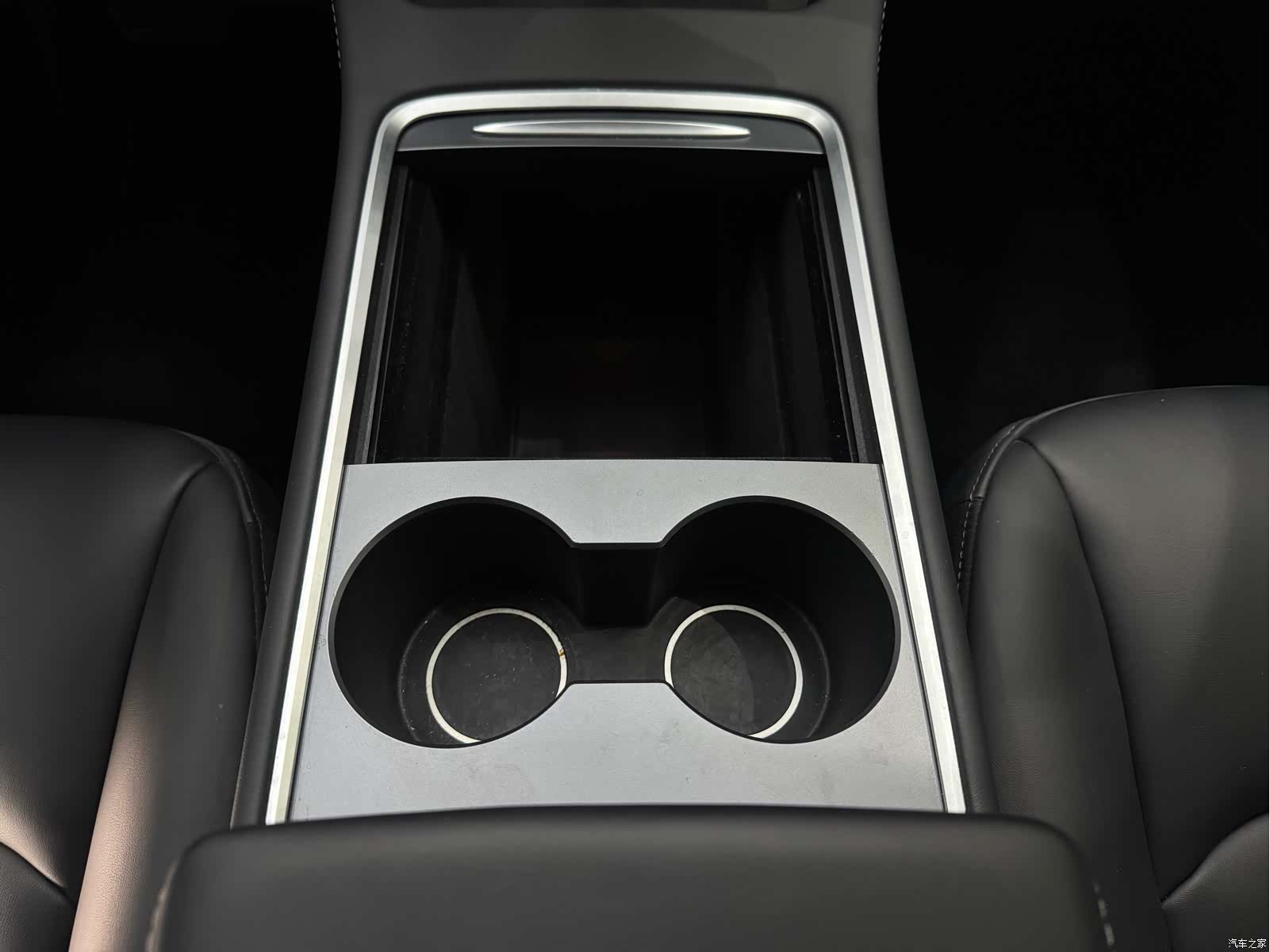 Tesla Model Y, 2022 26