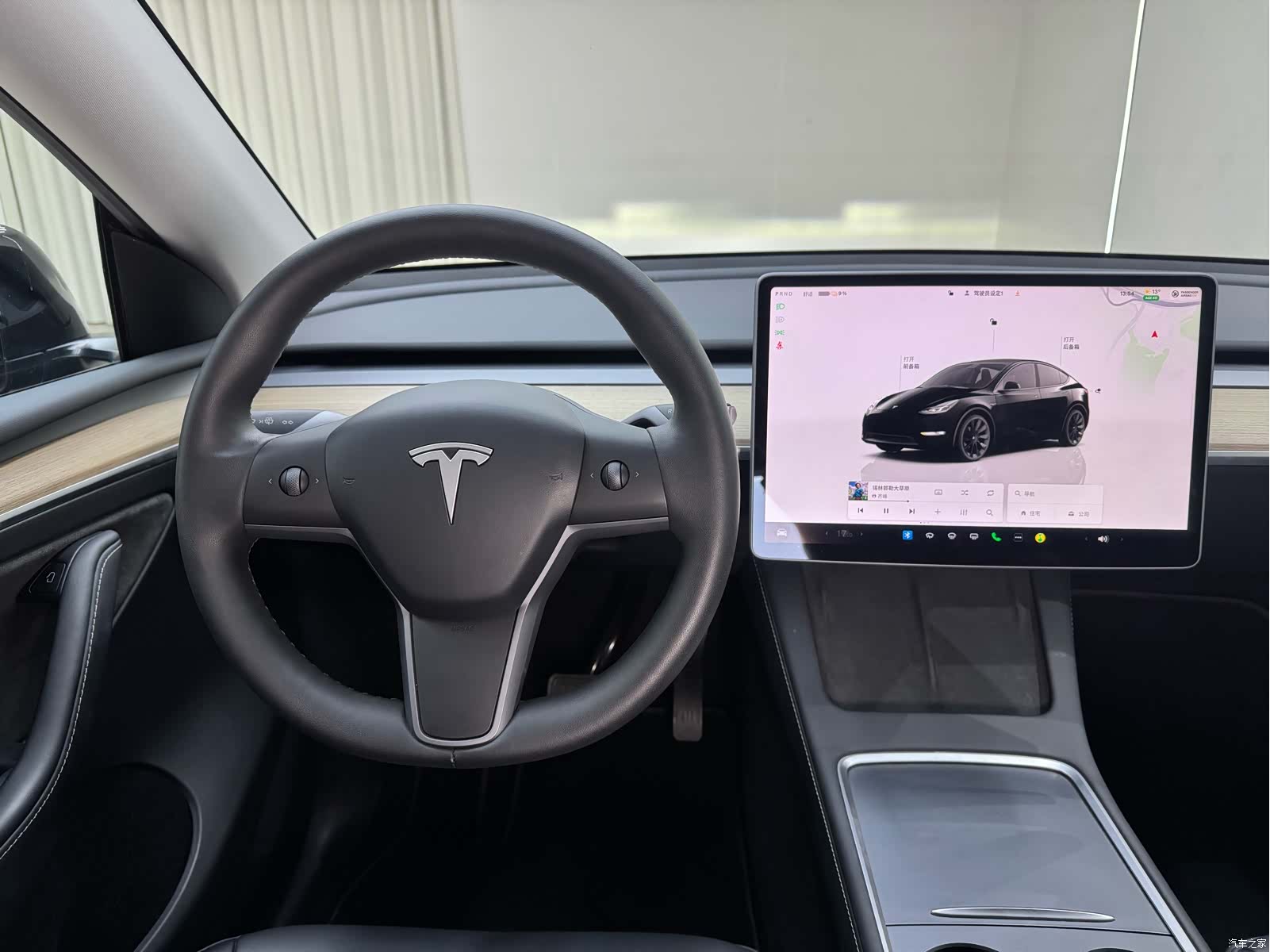 Tesla Model Y, 2022 20