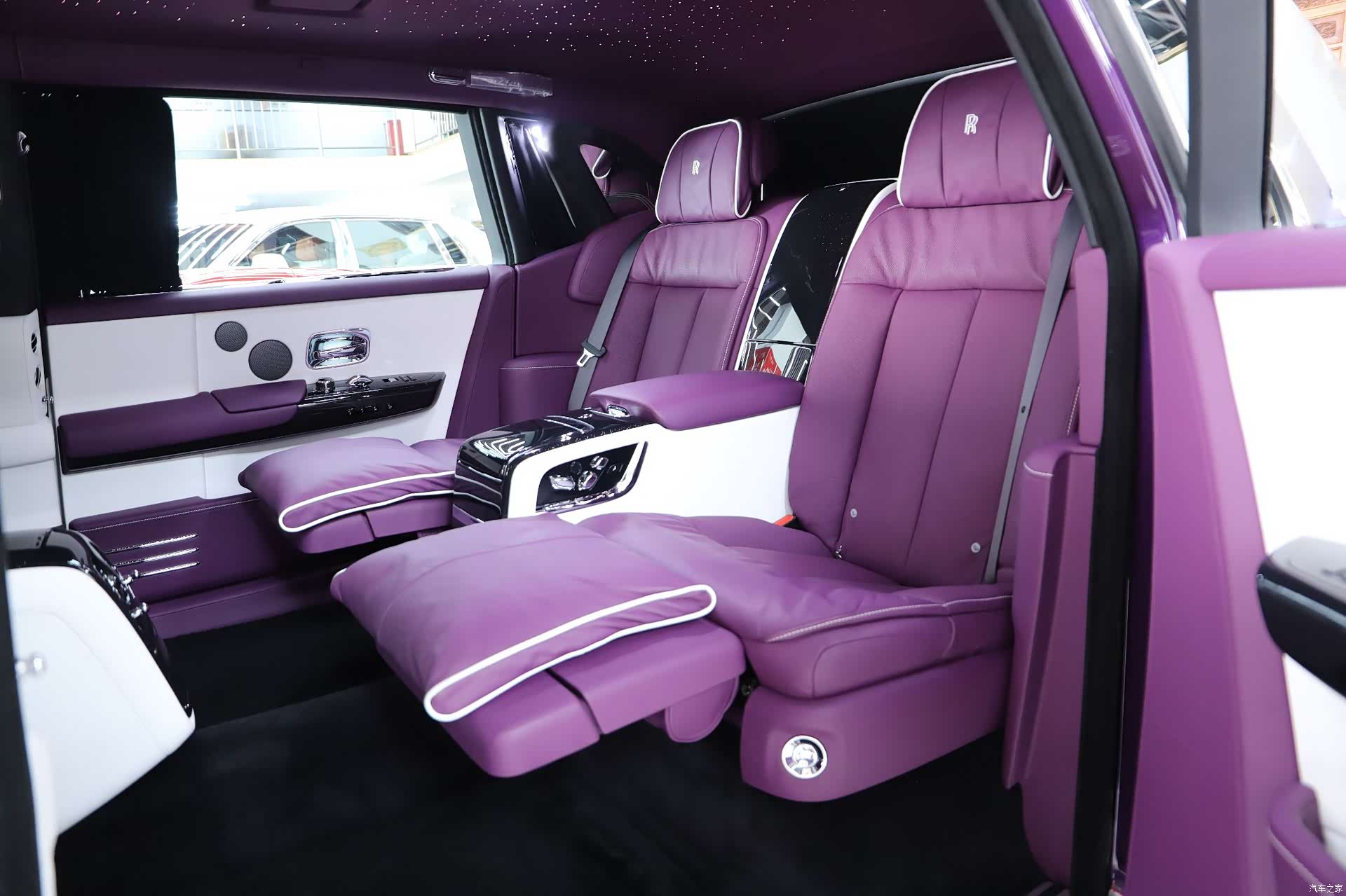 Rolls-Royce Phantom, 2021 7