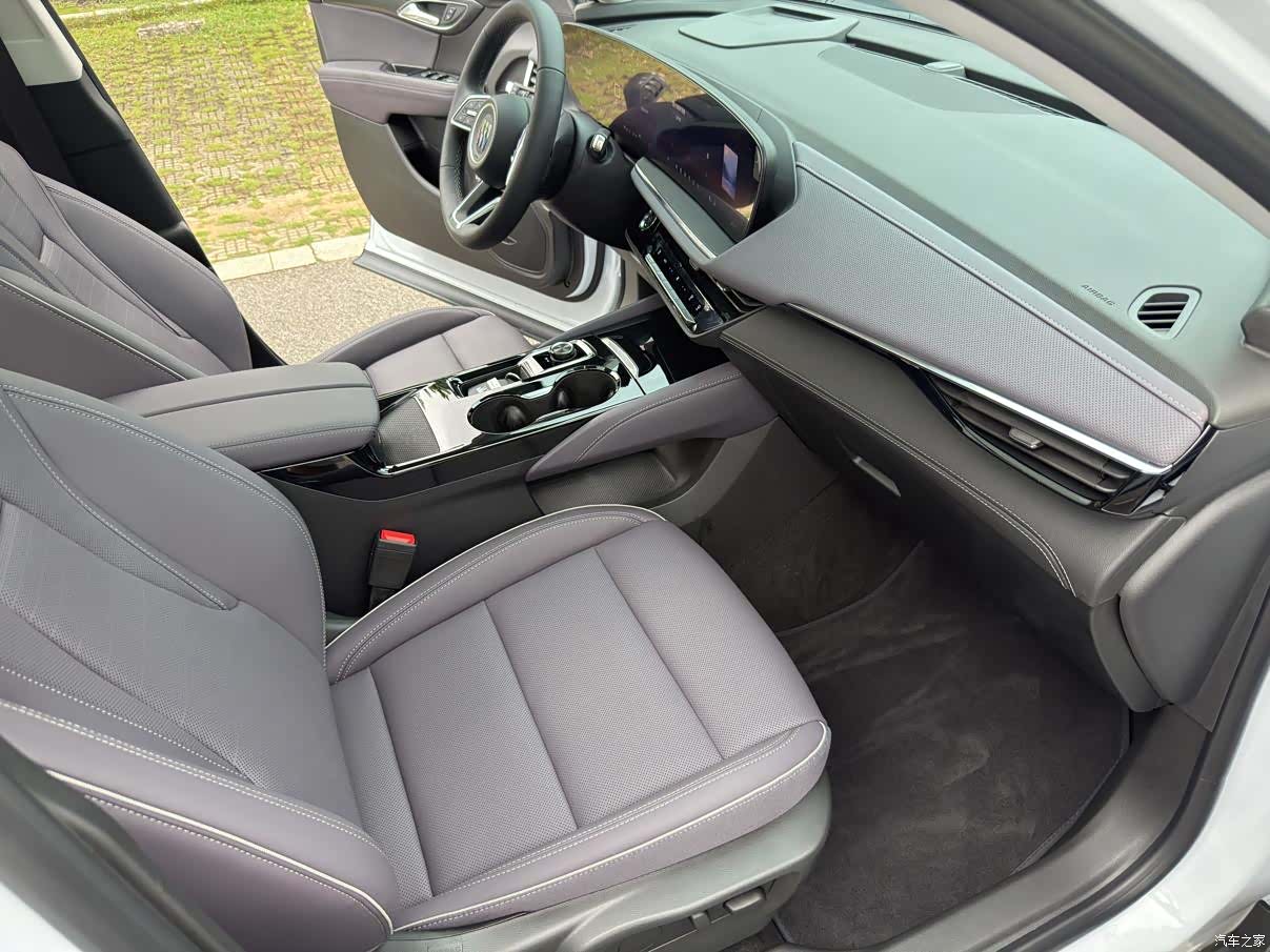 Buick Envision Plus, 2026 13