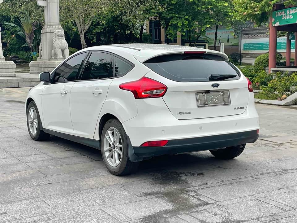 Ford Fox