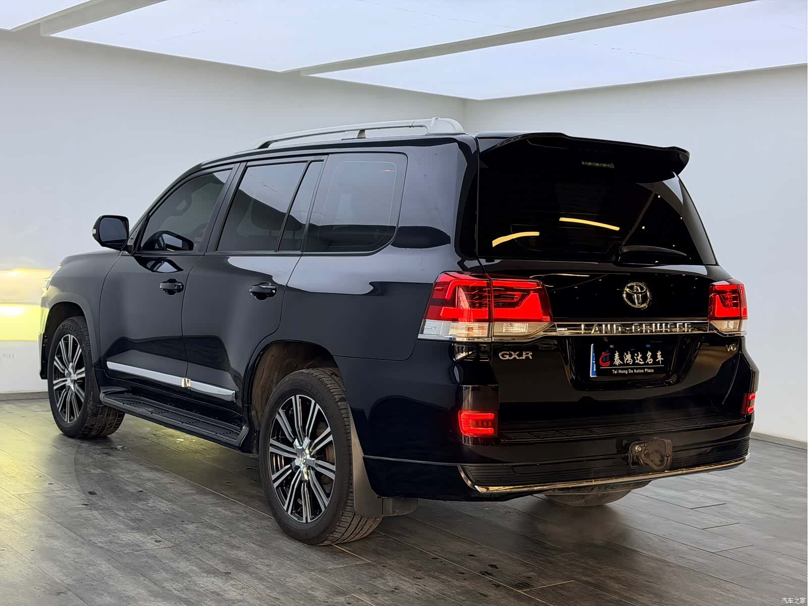 Toyota Land Cruiser, 2019 4