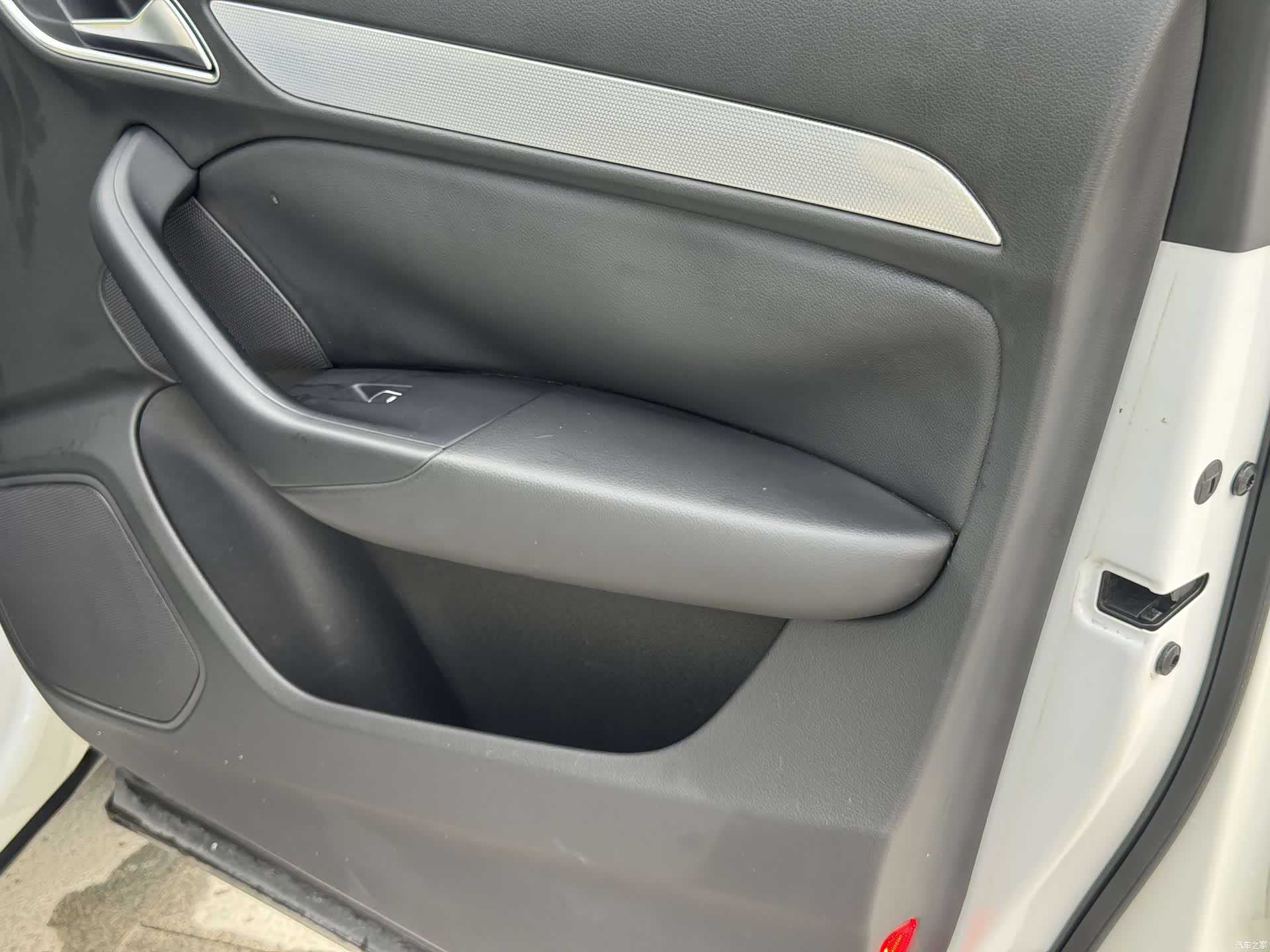 Audi Q3, 2014 16