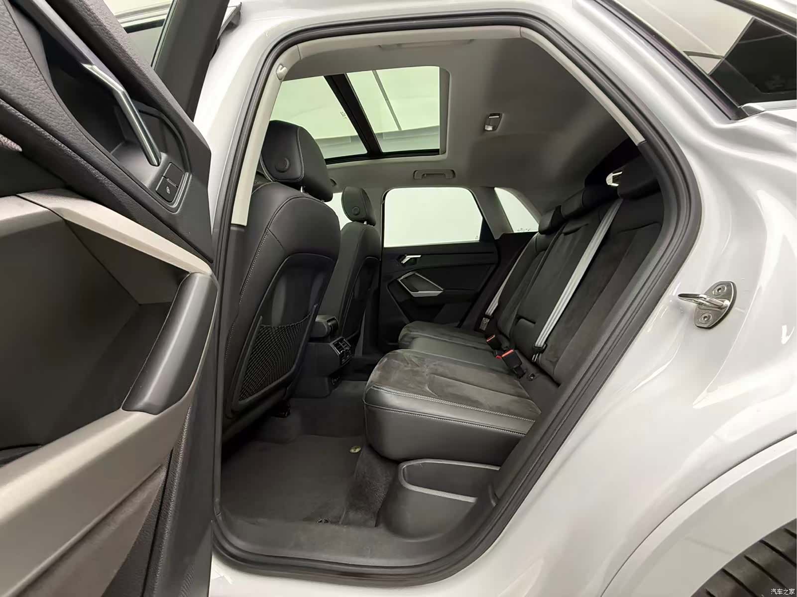 Audi Q3, 2021 12