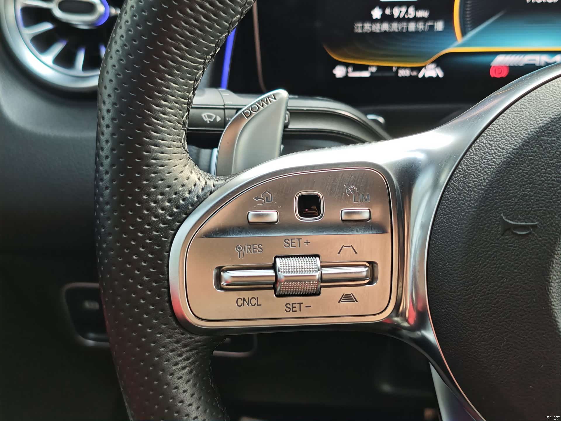Mercedes-Benz GLB, 2021 32