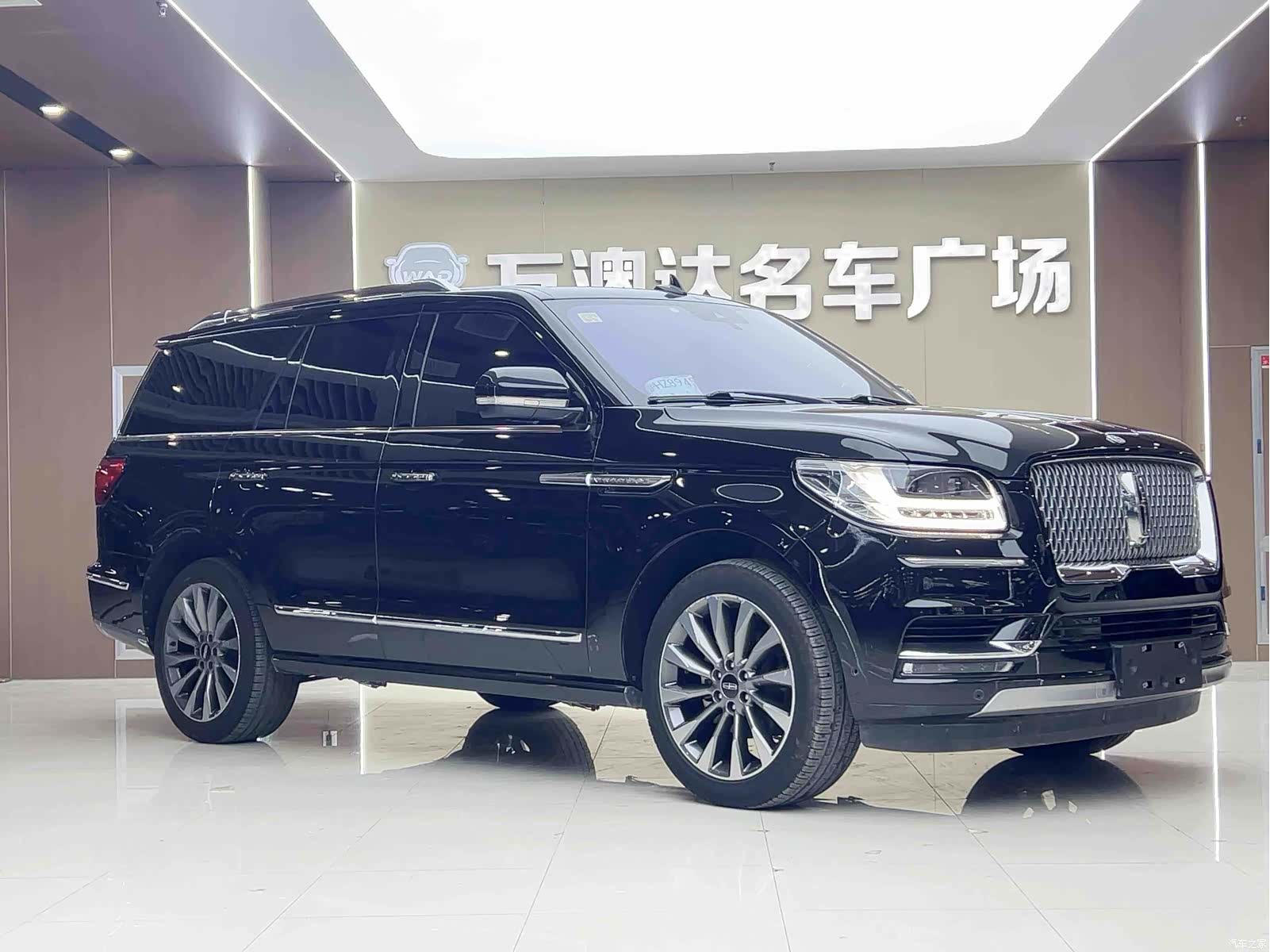 Lincoln Navigator, 2018 3