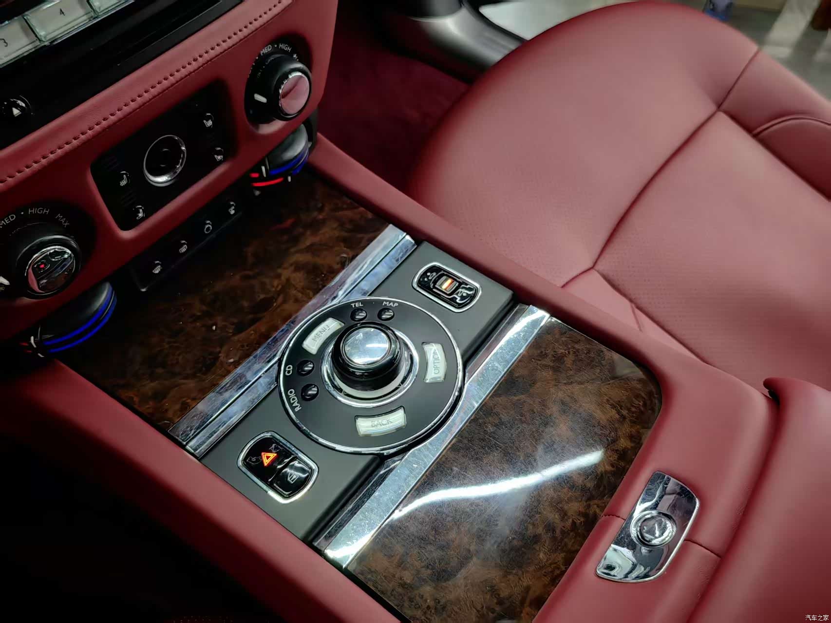 Rolls-Royce Ghost, 2010 10
