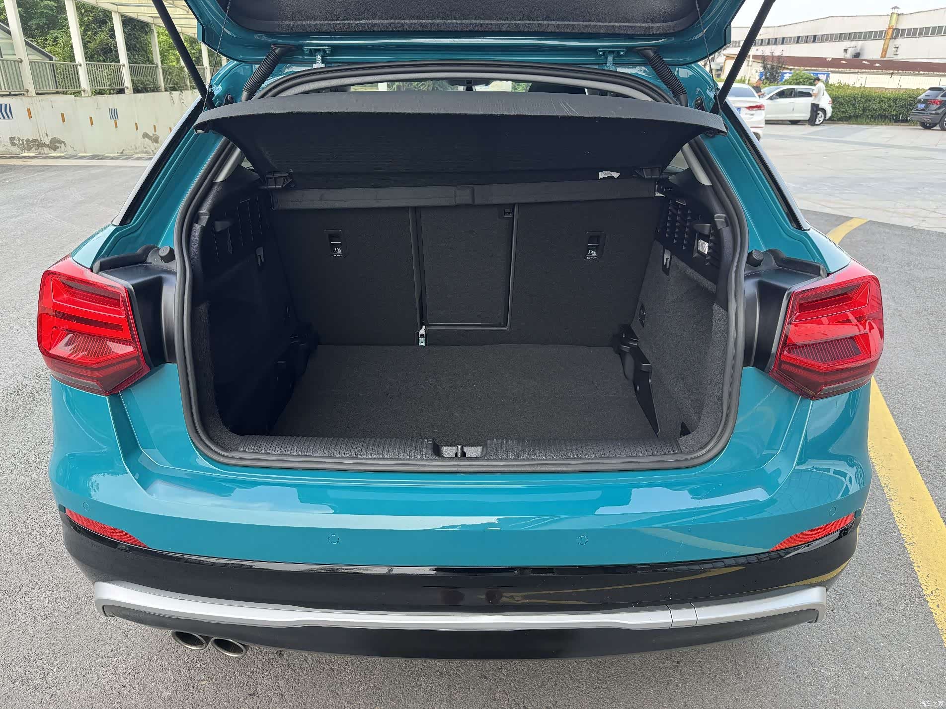 Audi Q2L, 2020 22